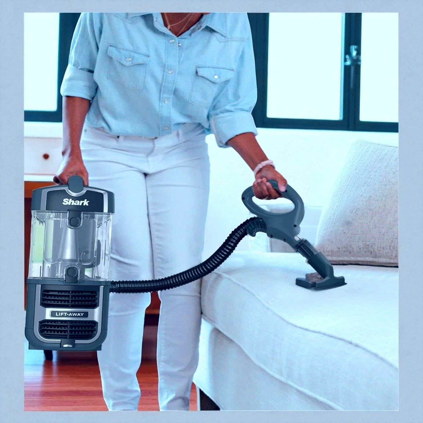 Shark UV725 Navigator Lift-Away with Self Cleaning Upright Vacuum (Refurbished)