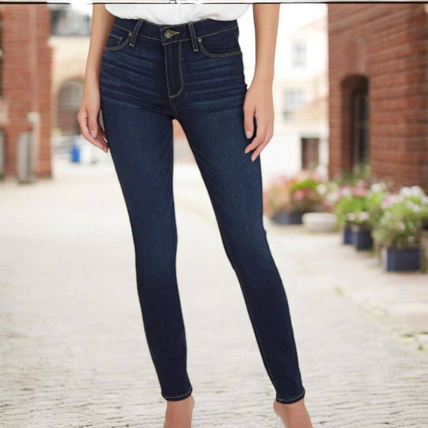 Paige Ladies Hoxton Ankle Jean in Koda Blue Denim, 27