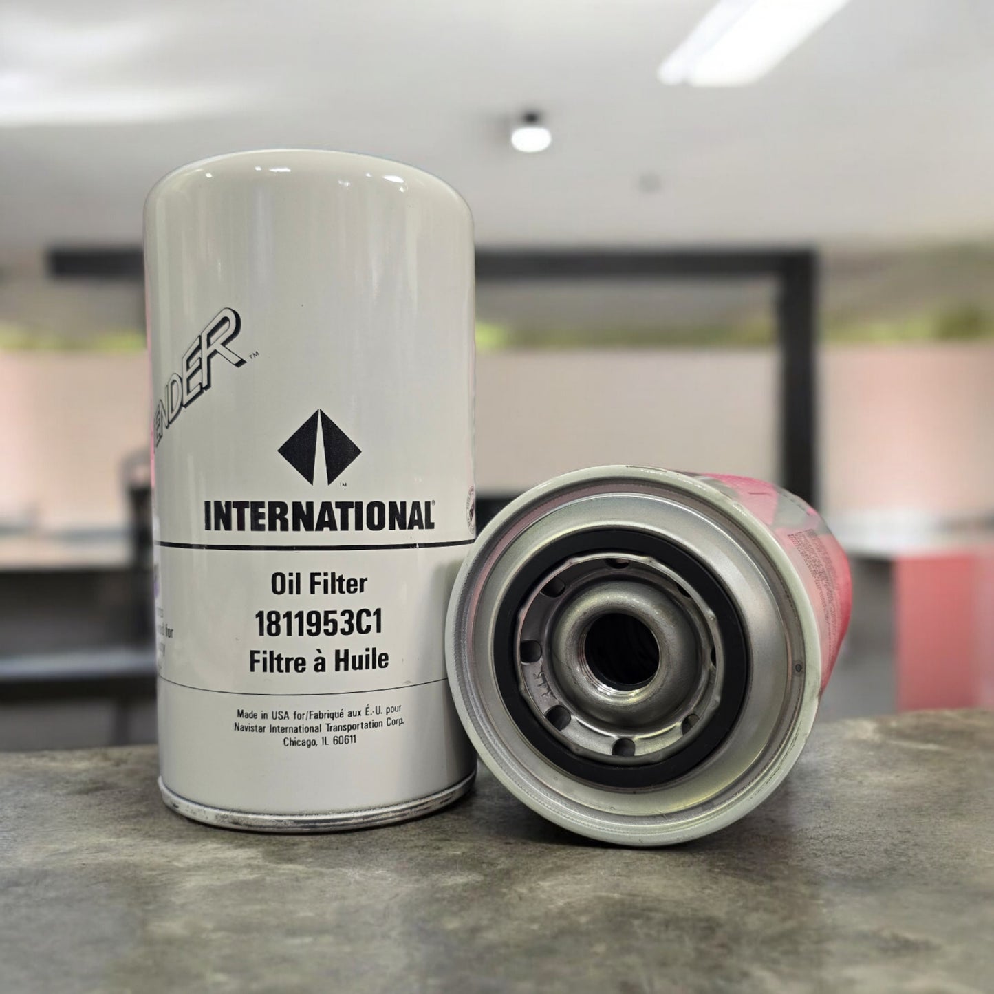 International Oil Filter 1811953C1