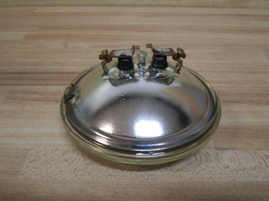 Napa 4411 Off Road Light