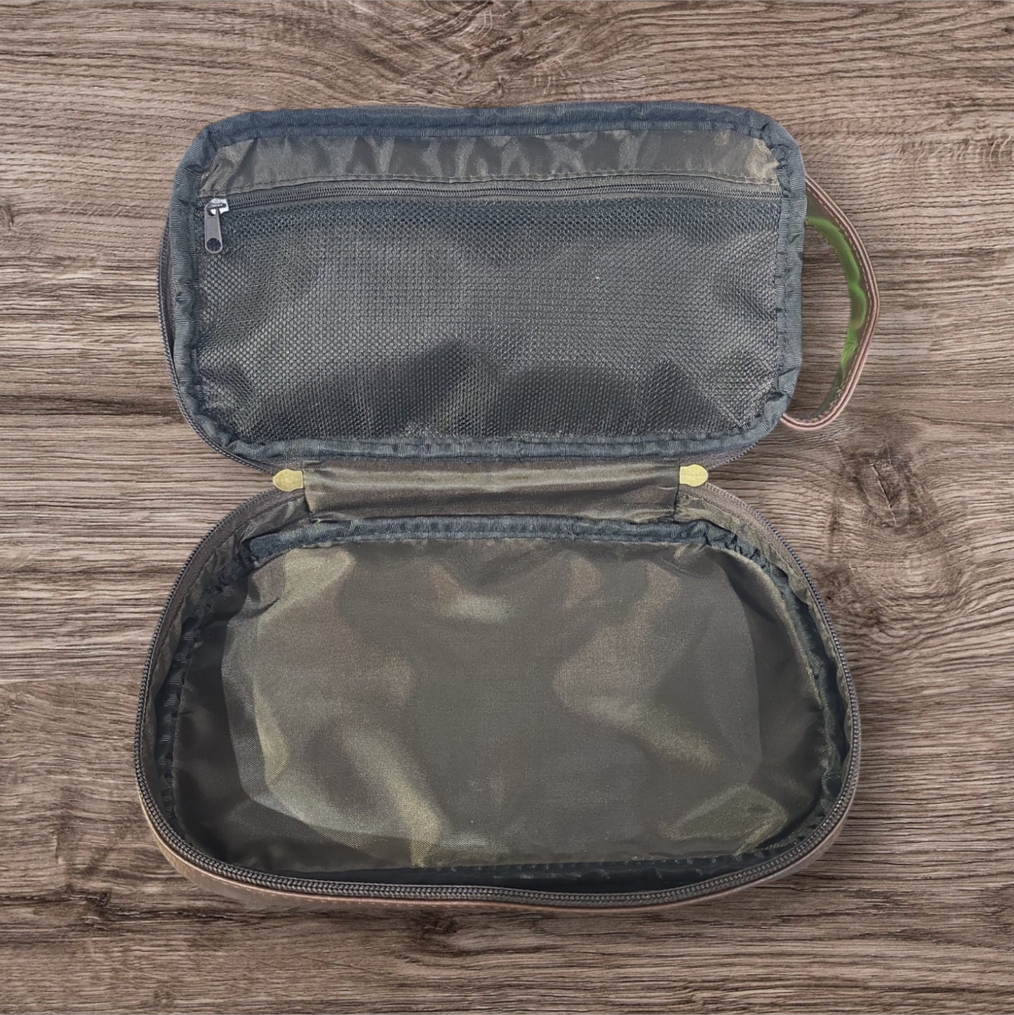 Original Penguin By Munsingwear Men's Brown Shaving/Toiletry Travel Bag