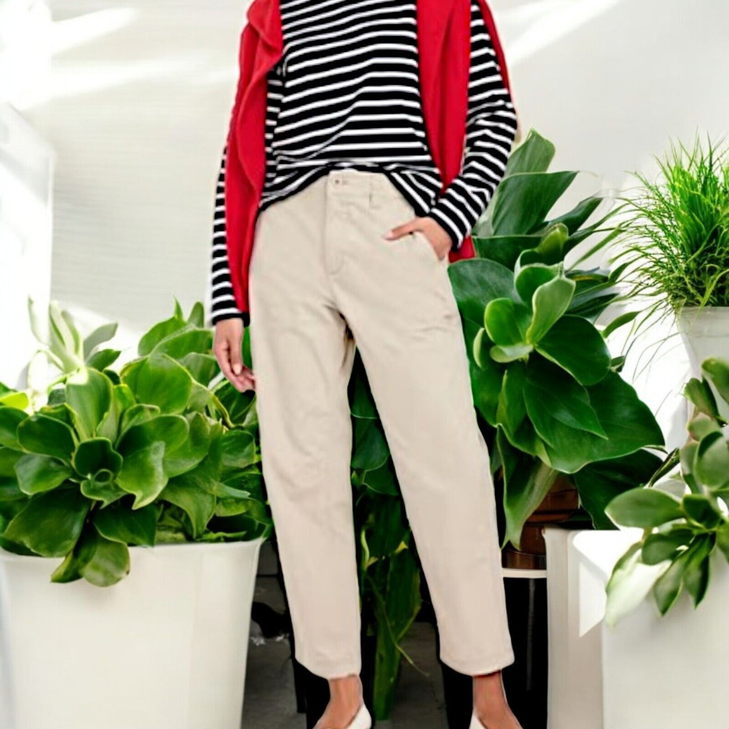 Old Navy High-Waisted OGC Chino Pants for Women - SZ L - Black or Tan