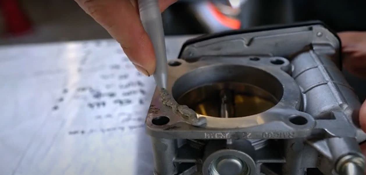 Permatex 85084 Ultra Grey Rigid High-Torque RTV Silicone Gasket Maker, Sensor Safe And Non-Corrosive, For High Torque And Vibration Resistant Applications, 9.5 oz