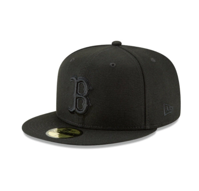 New Era Blackout Basic 59FIFTY Boston Red Sox Hat,7 3/8