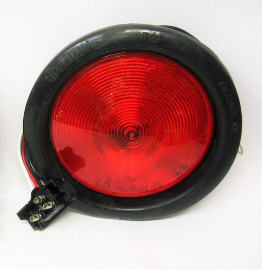(Quantity - 25) Truck-Lite Model 40 Complete Stop/Turn/Tail Lamp with Grommet (40202R)