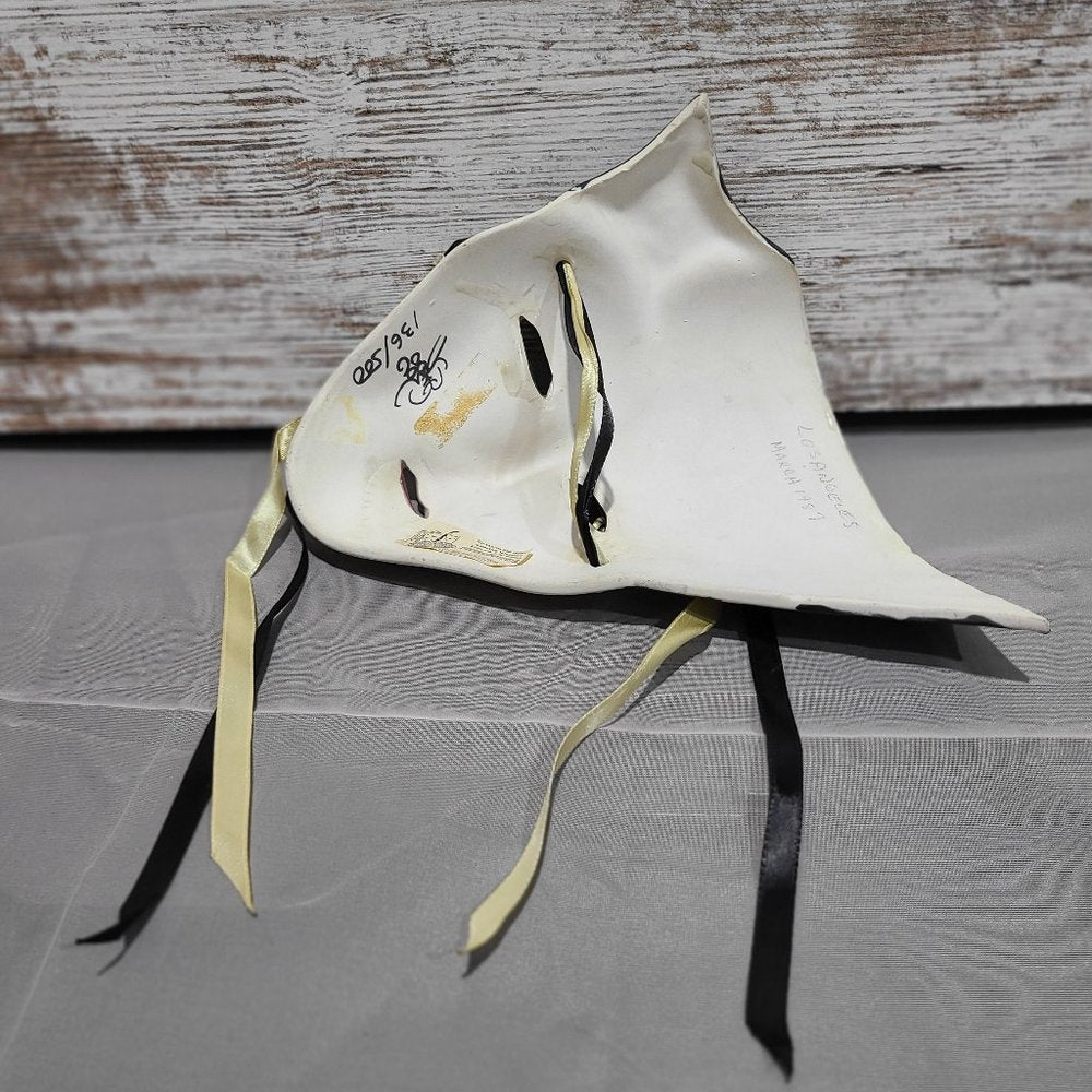 Unique Creations Hanging Lady Face Vintage Mask 136/500