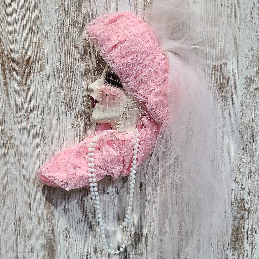 Unique Creations Limited Edition Hanging Wall Décor Lady Face 213/1000