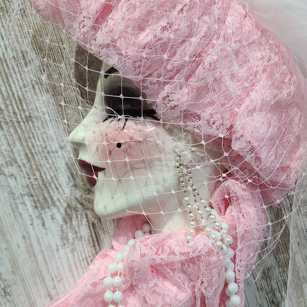 Unique Creations Limited Edition Hanging Wall Décor Lady Face 213/1000