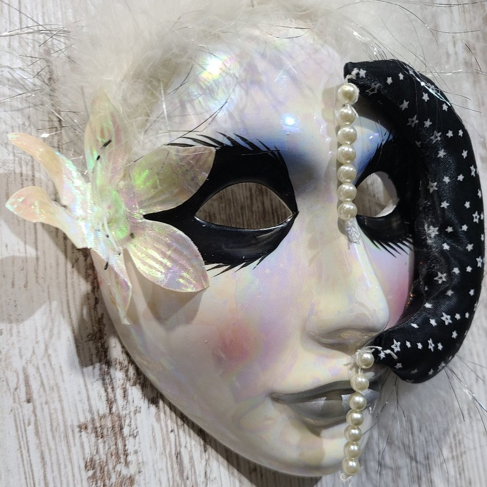 Moon with Pearls Hanging Wall Mask