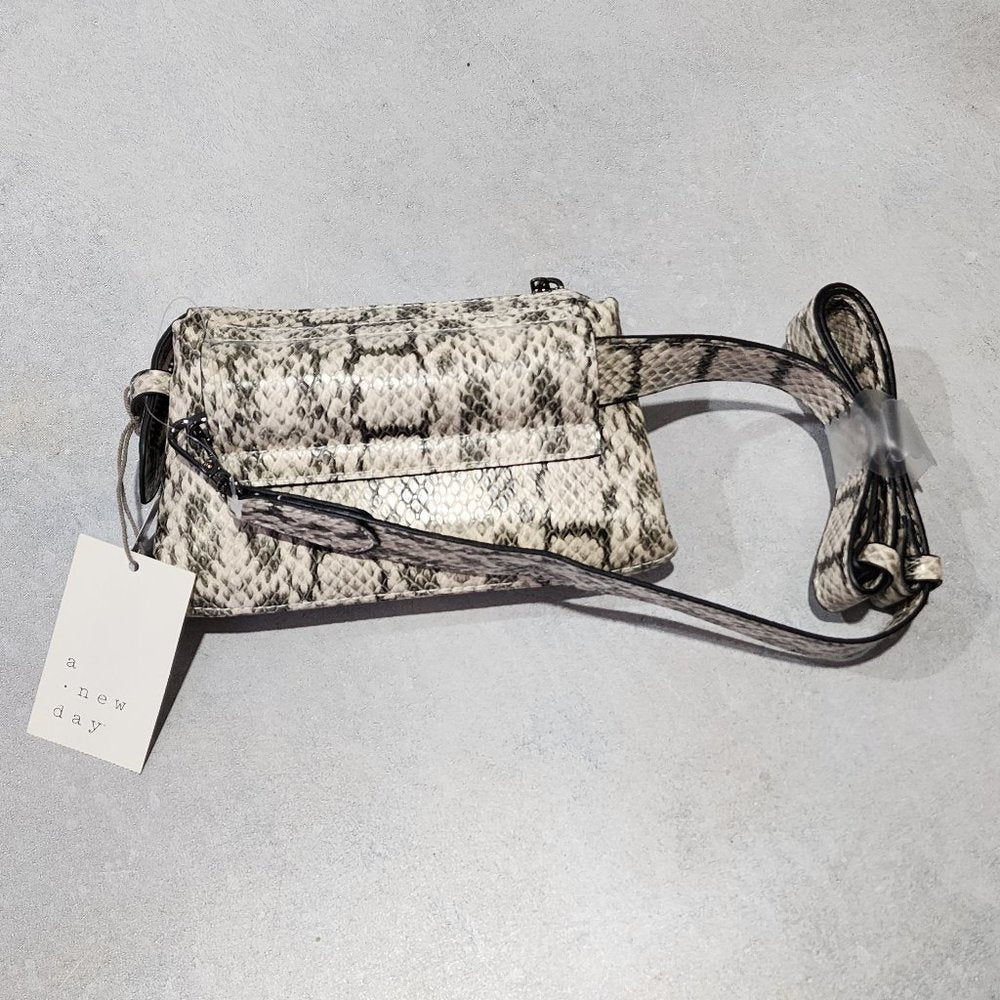 a. new. day. Double Gusset Gelt Bag, Snake Print NWT
