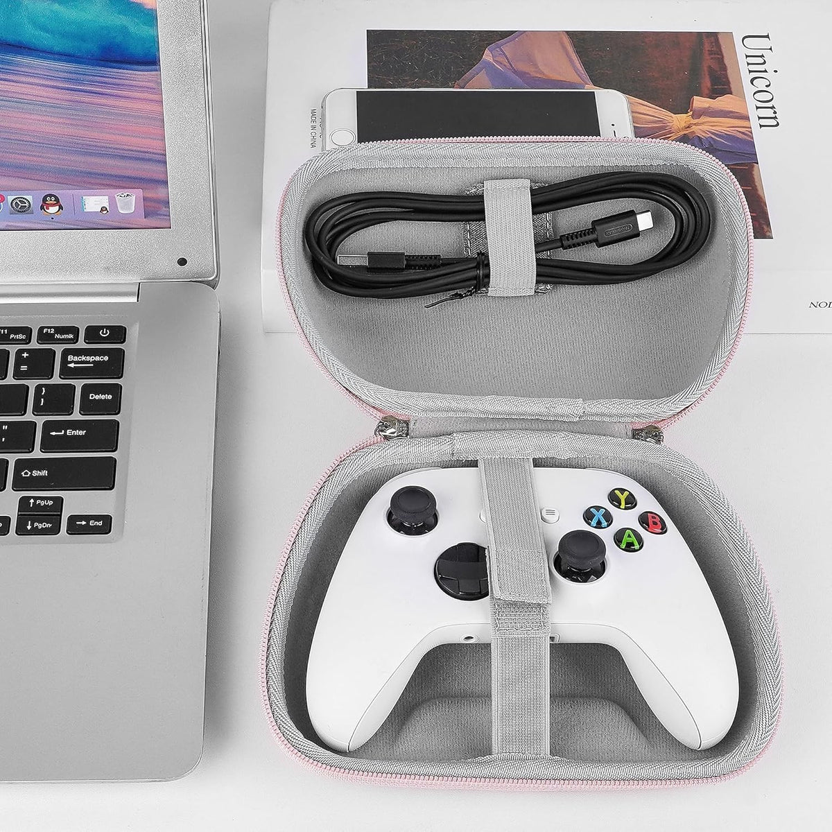GEEKRIA Controller Pink Travel Case Fits Xbox Series X/S & Xbox One Controller