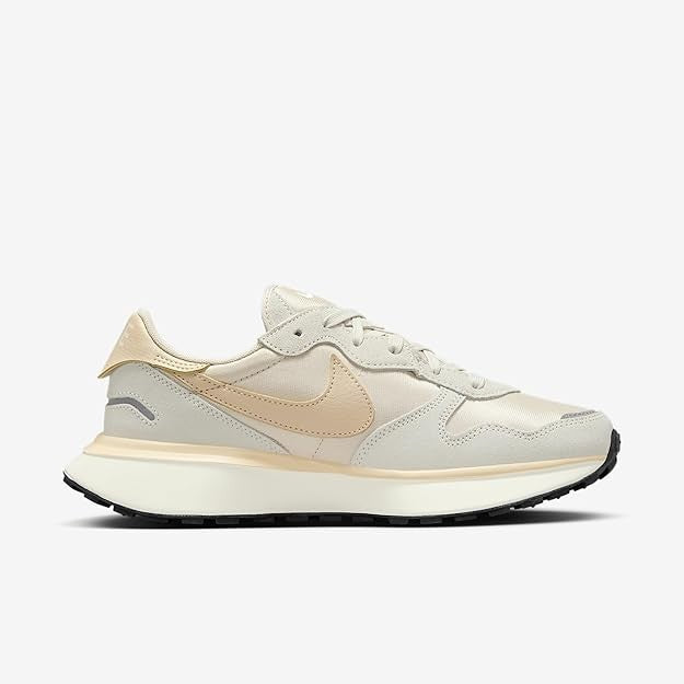 Women's Nike Phoenix Waffle Sneakers Summit White/Sanddrift (Size 8) FD2196-104