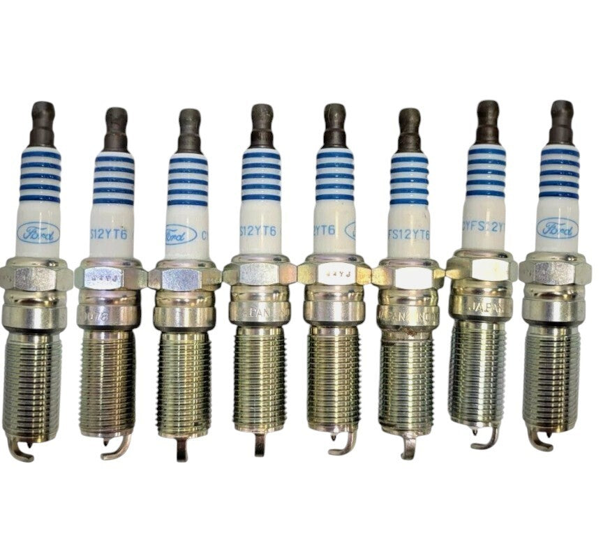 New Set of 8 Genuine OEM Motorcraft SP589 CYFS12YT6 Spark Plug replaces SP520(X)
