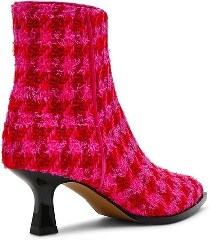 NIB Women's Betsey Johnson Louisa Pointed Toe Bootie in Fuschia Multi