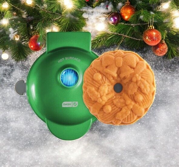 DASH WREATH MINI  BUNDT MAKER