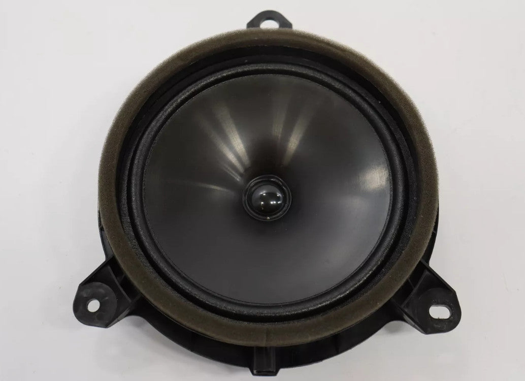 RIGHT OR LEFT SIDE DOOR SPEAKER OEM 8616002B40 TOYOTA CAMRY 2019 - 2024