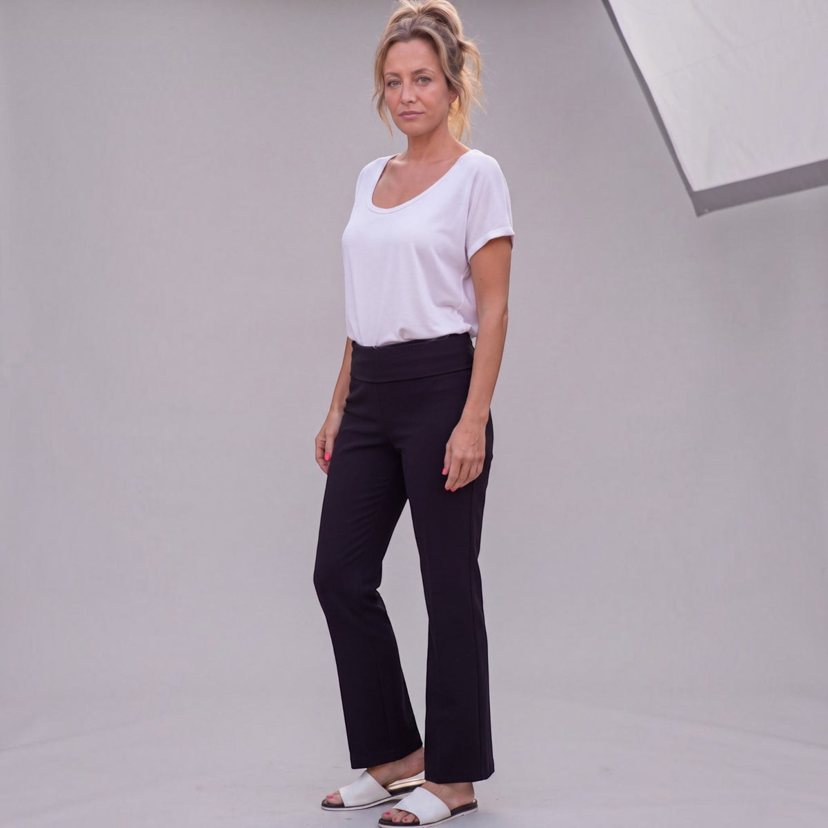 Frankie & Skyler Black Leggings Yoga Pants Rare Wide Leg Heart and Wings Bling