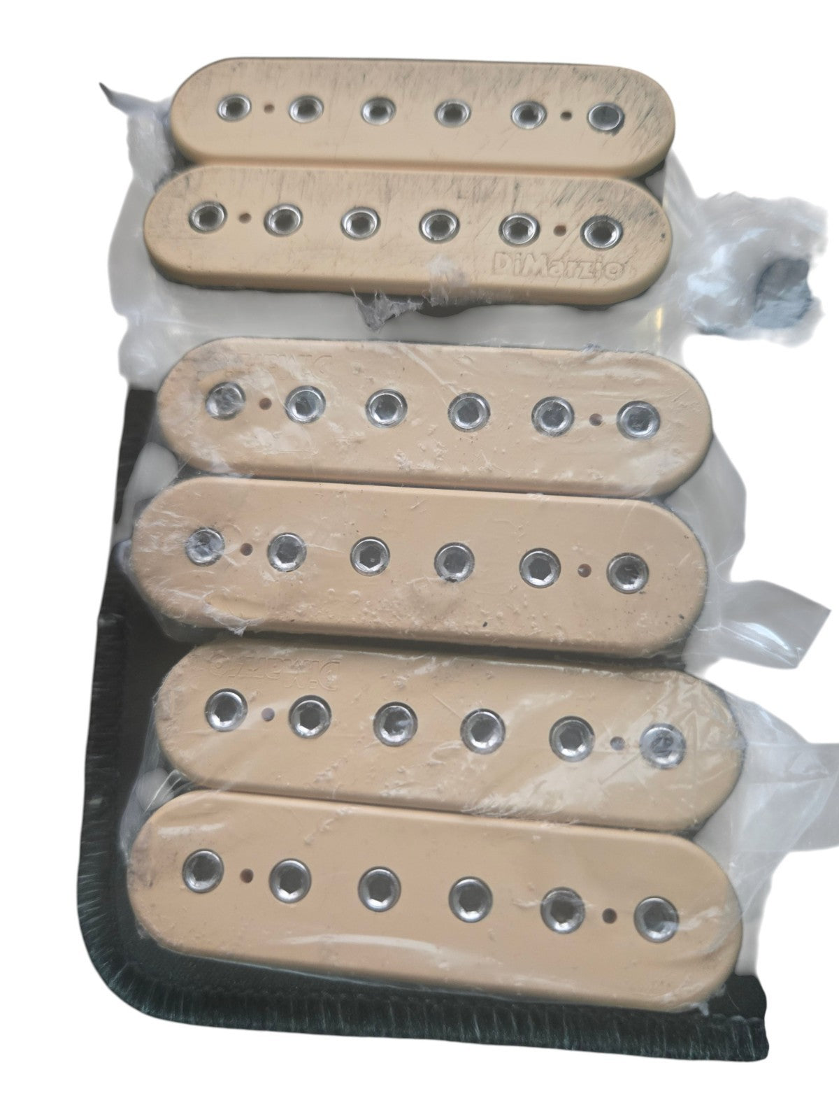 DiMarzio Regular Spaced Super 2 Humbucker Creme W/Chrome Poles DP 104