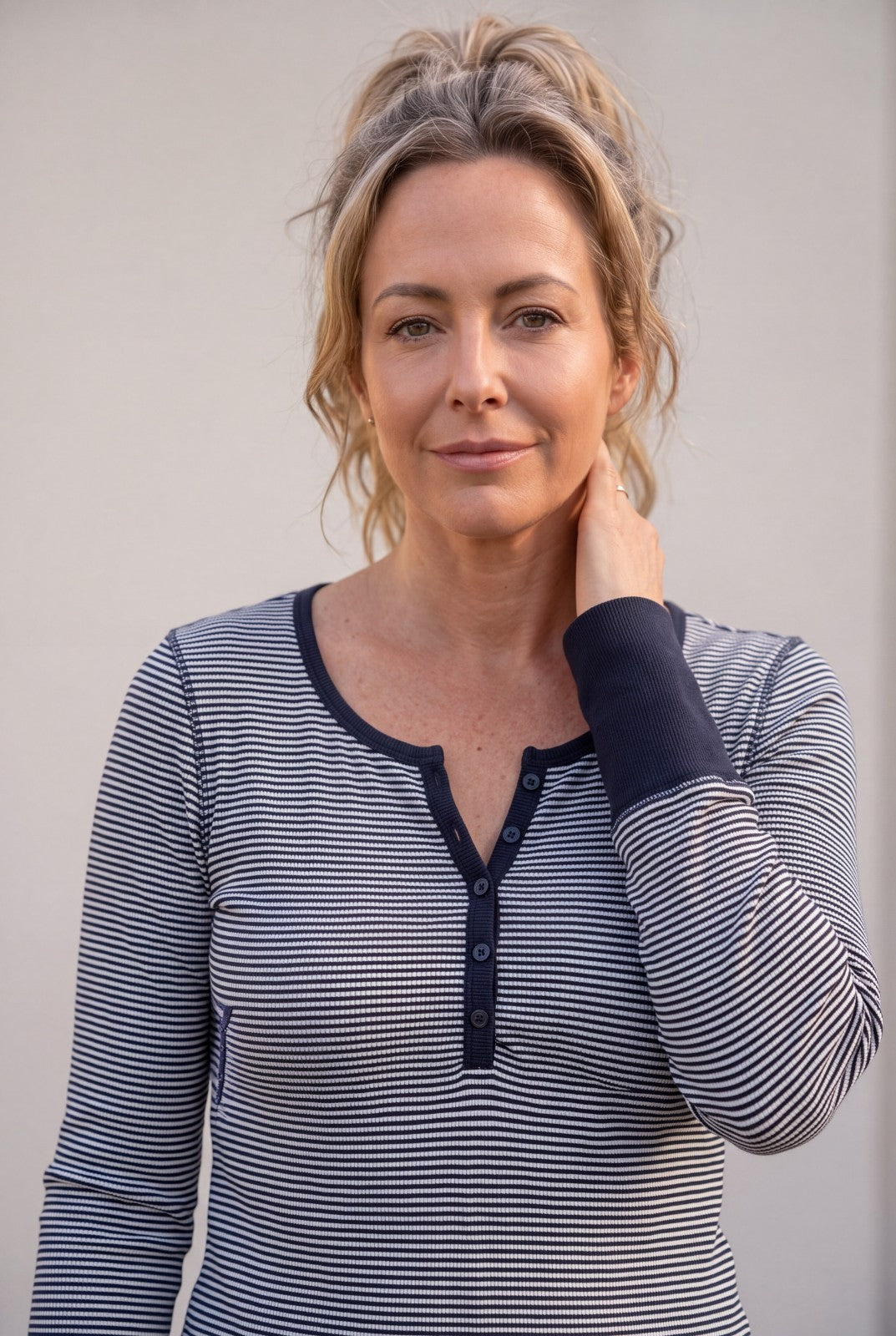 Frankee & Skylar Women's V-Neck Long Sleeve Blue & White Striped Shirt