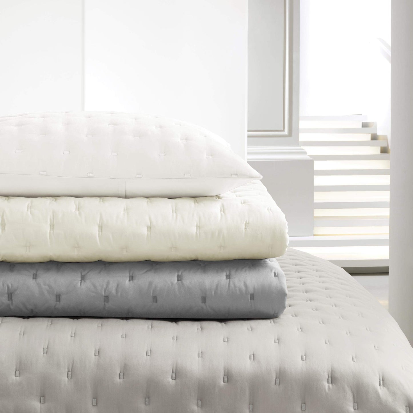 Vera Wang Quilt