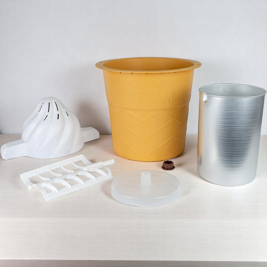 Nostalgia 4Quart Parlor Ice Cream Maker Electric Aqua New in Box