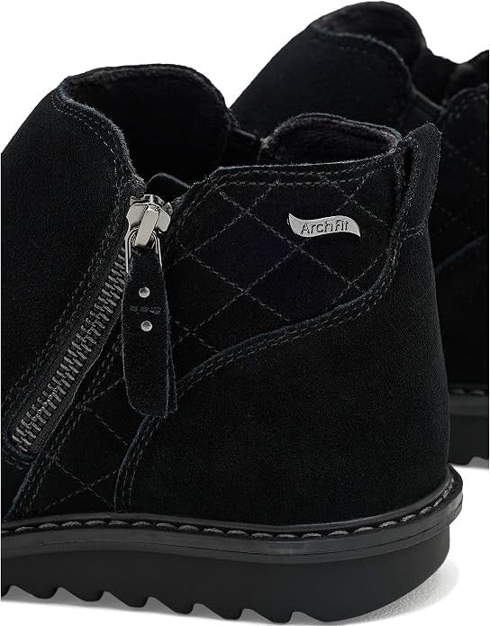 Women's Boots SKECHERS Arch Fit Mojave - Boundless Bliss in Black or Chocolate
