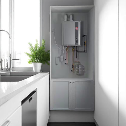 Rheem 9.5 GPM Smart High Efficiency In/Outdoor Natural Gas Tankless Water Heater