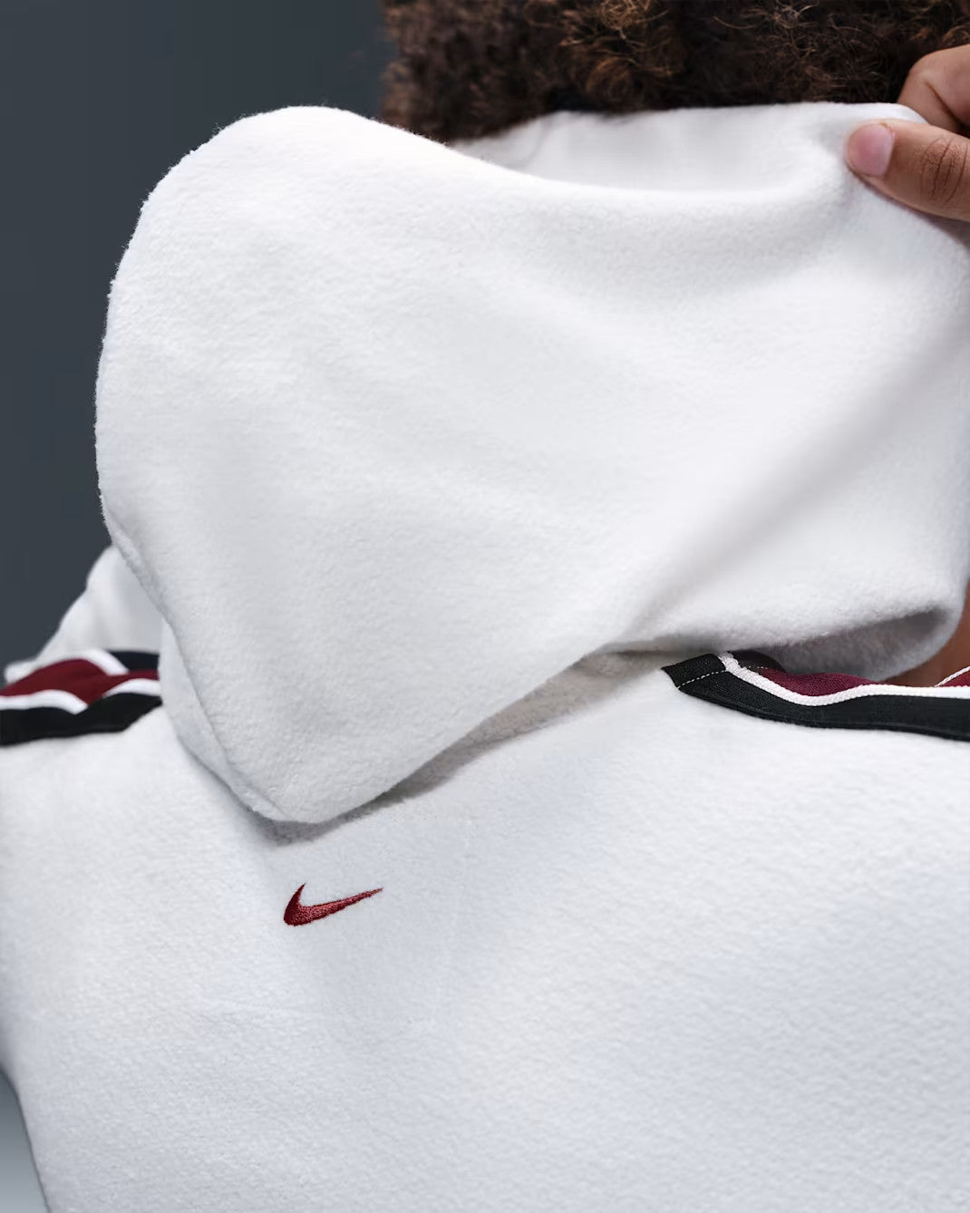 NEW Nike LeBron James Therma-FIT Standard Issue Hoodie White Mens XXL HV3403-133