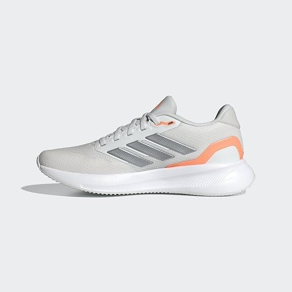 Woman's Athleisure adidas Runfalcon 5 Running Shoe Size 9
