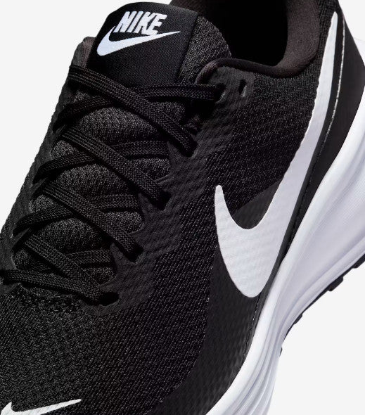 Woman's Sneakers & Athletic Shoes Nike Revolution 8