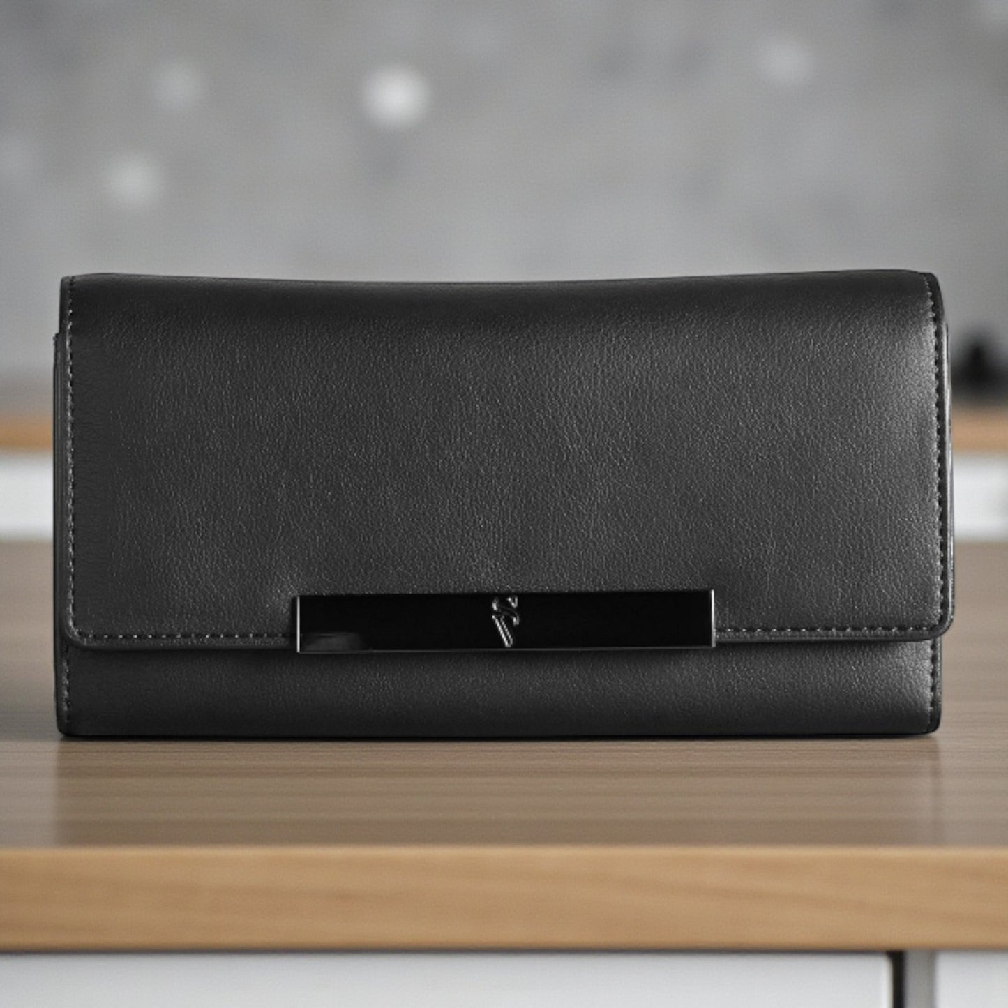 🔥 Simply Vera Vera Wang Lin Bar Flap Wallet in Black ⏩ Same Day Shipping  🔥