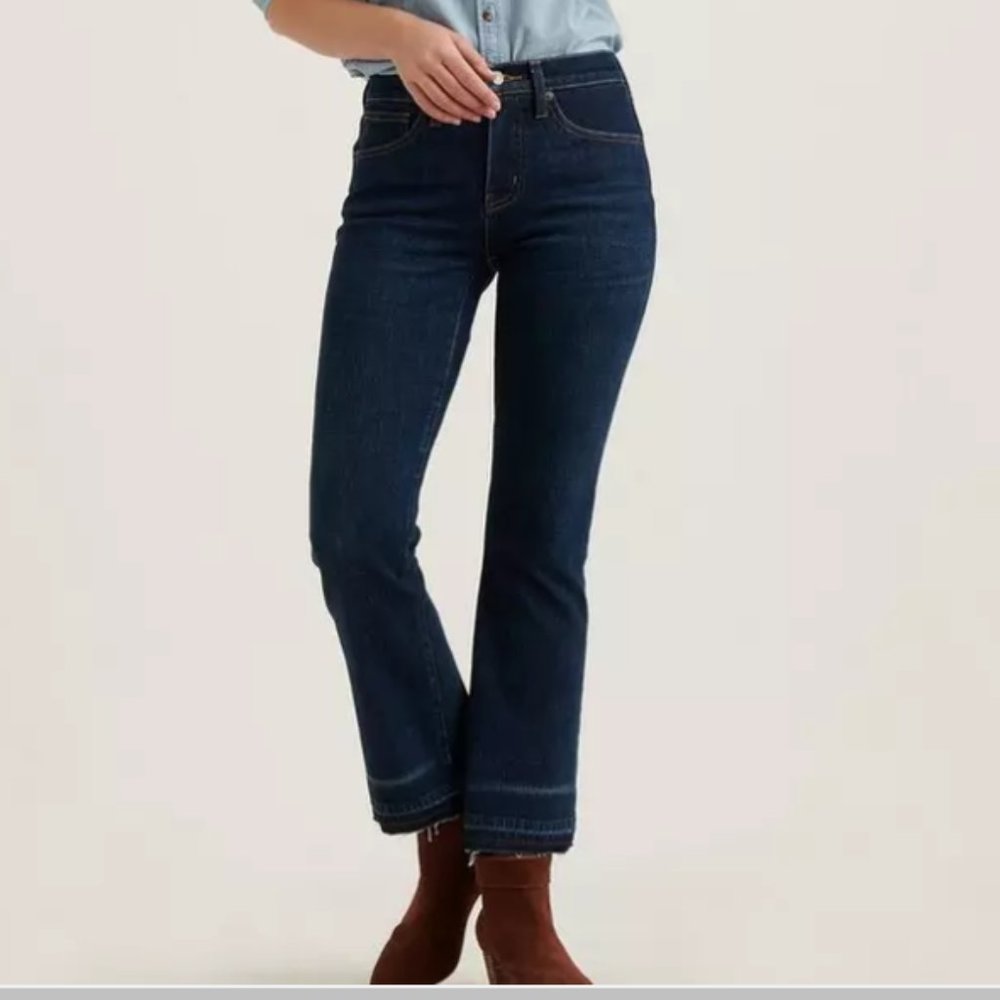 Mid Rise Ava Mini Boot 4-Way Stretch Jean,