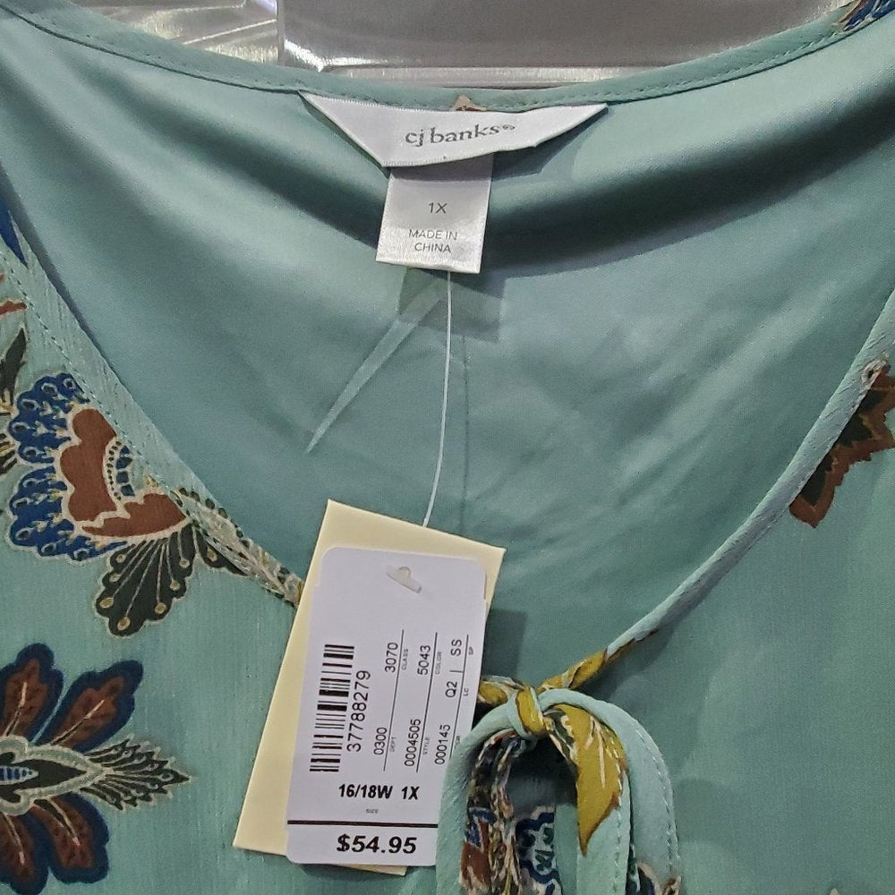 Spaced Floral Printed Plus Size Blouse,1X