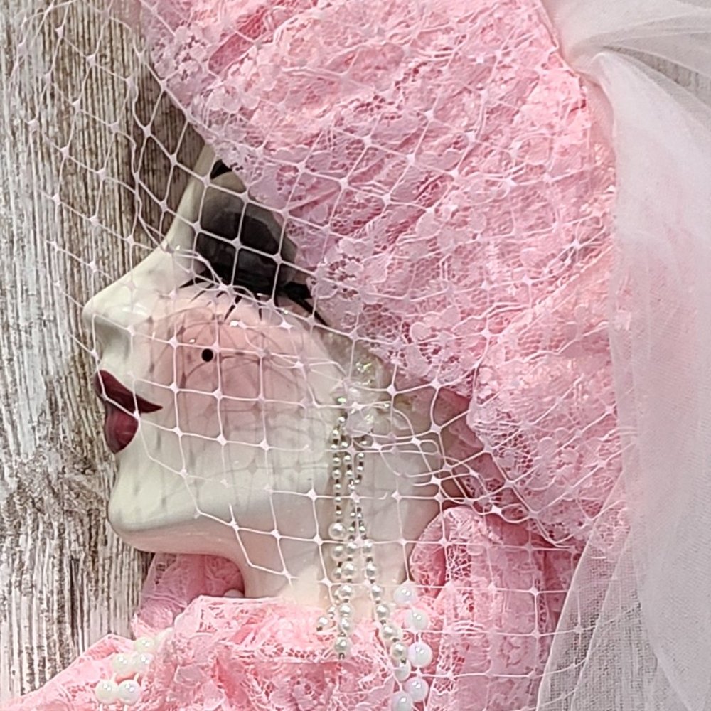 Unique Creations Limited Edition Hanging Wall Décor Lady Face 213/1000