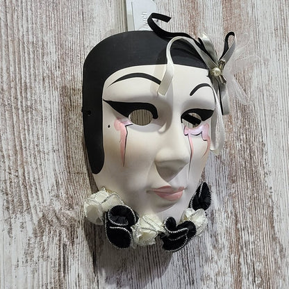 Vintage Hanging Wall Mask