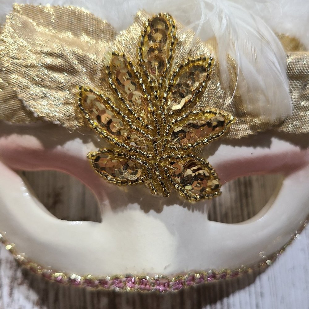 Clay Art Gold Leaf Hanging Wall Mask A1198