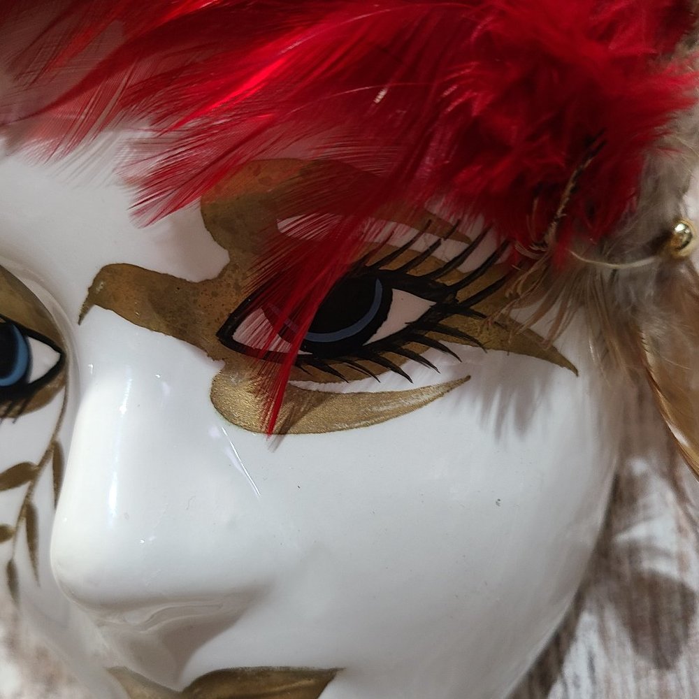 Red Feather Hanging Wall Mask