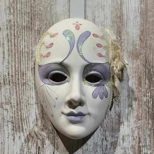 1989 UCGC Vintage Hanging Wall Mask