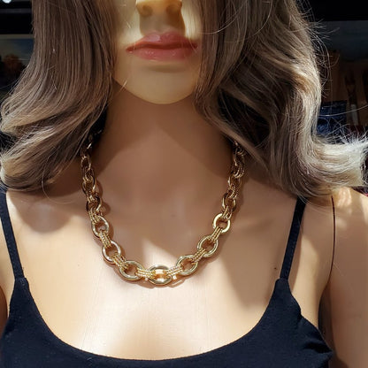 Mixed Texture Links Necklace