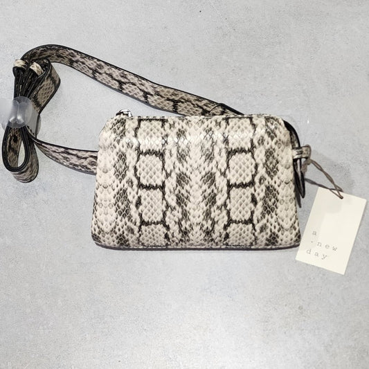 a. new. day. Double Gusset Gelt Bag, Snake Print NWT