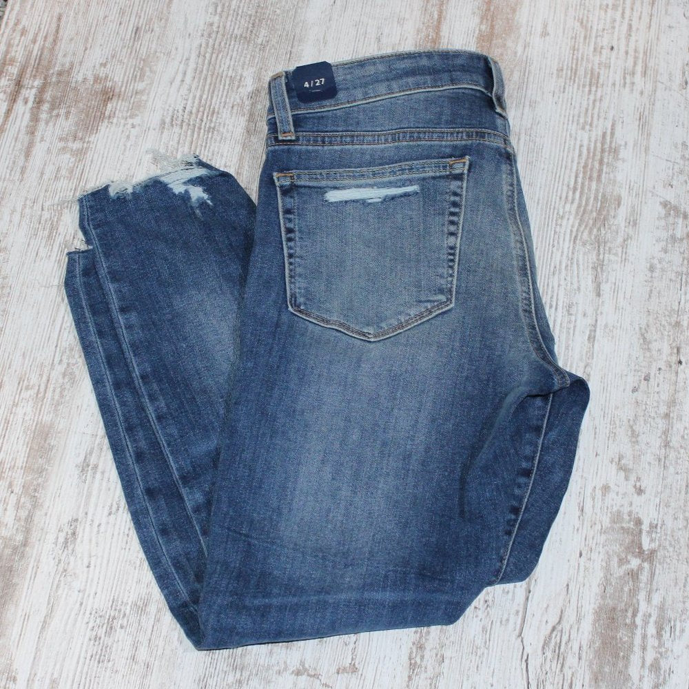 Mid Rise Ava Crop Jean, Sparta, 27 NWT!