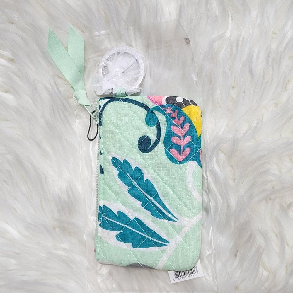 Vera Bradley Iconic Zip ID Case, Mint Flowers- NWT🌸