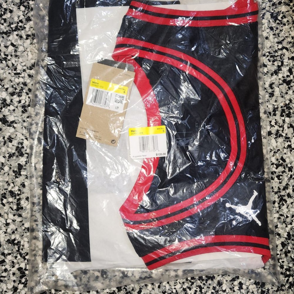 Chicago Bulls Statement Edition, Small